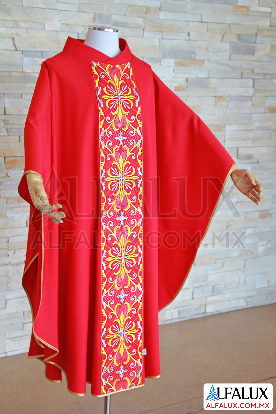 30 SAN MIGUEL Alfalux Casulla Central rojo 40 (2)